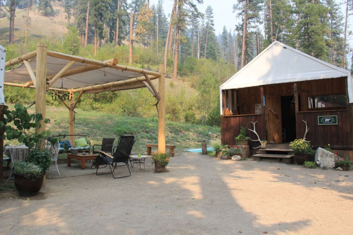 view of lodge at paradise, idaho glamping